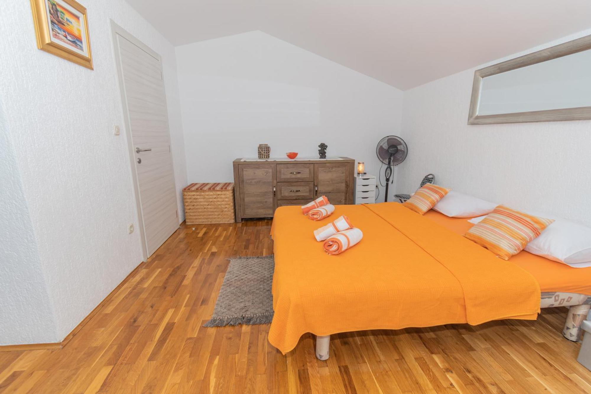 Spacious Villa For 10 With A Big Private Pool Trilj Exteriör bild